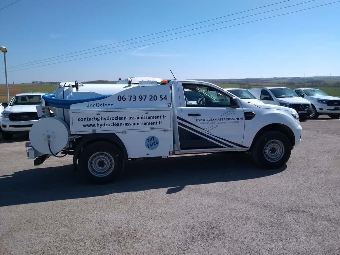 Livraison d'un mini-combiné hydrocureur pour HYDROCLEAN ASSAINISSEMENT